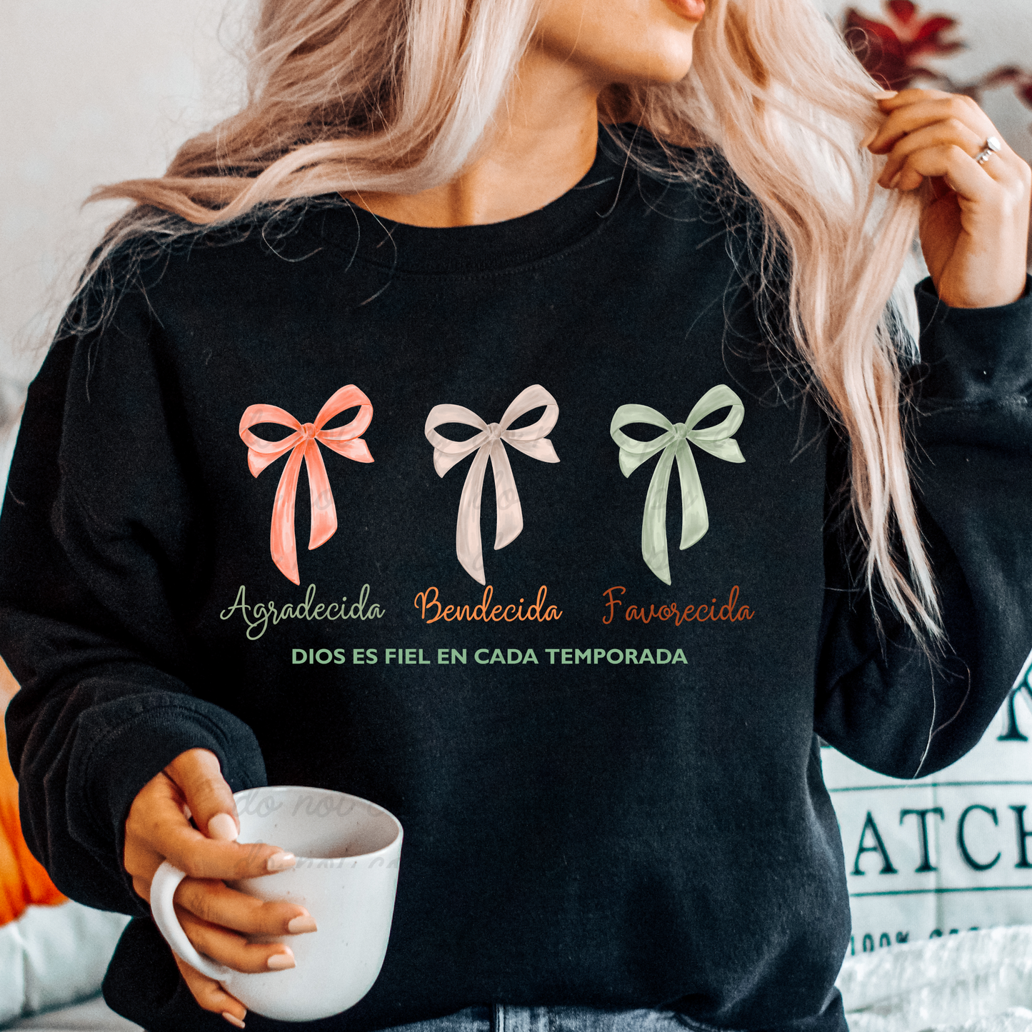 Agradecida, Bendecida,  Favorecida DTFShirt Transfer