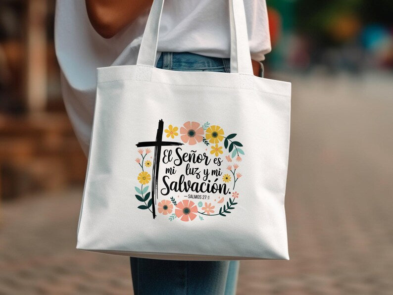 El Señor es mi luz y mi salvación DTF Shirt Transfer